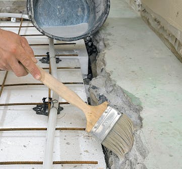 Vannbåren gulvvarme: Kanten på gulvkanten som ligger igjen Vannbåren gulvvarme: Kanten på gulvkanten som ligger igjen